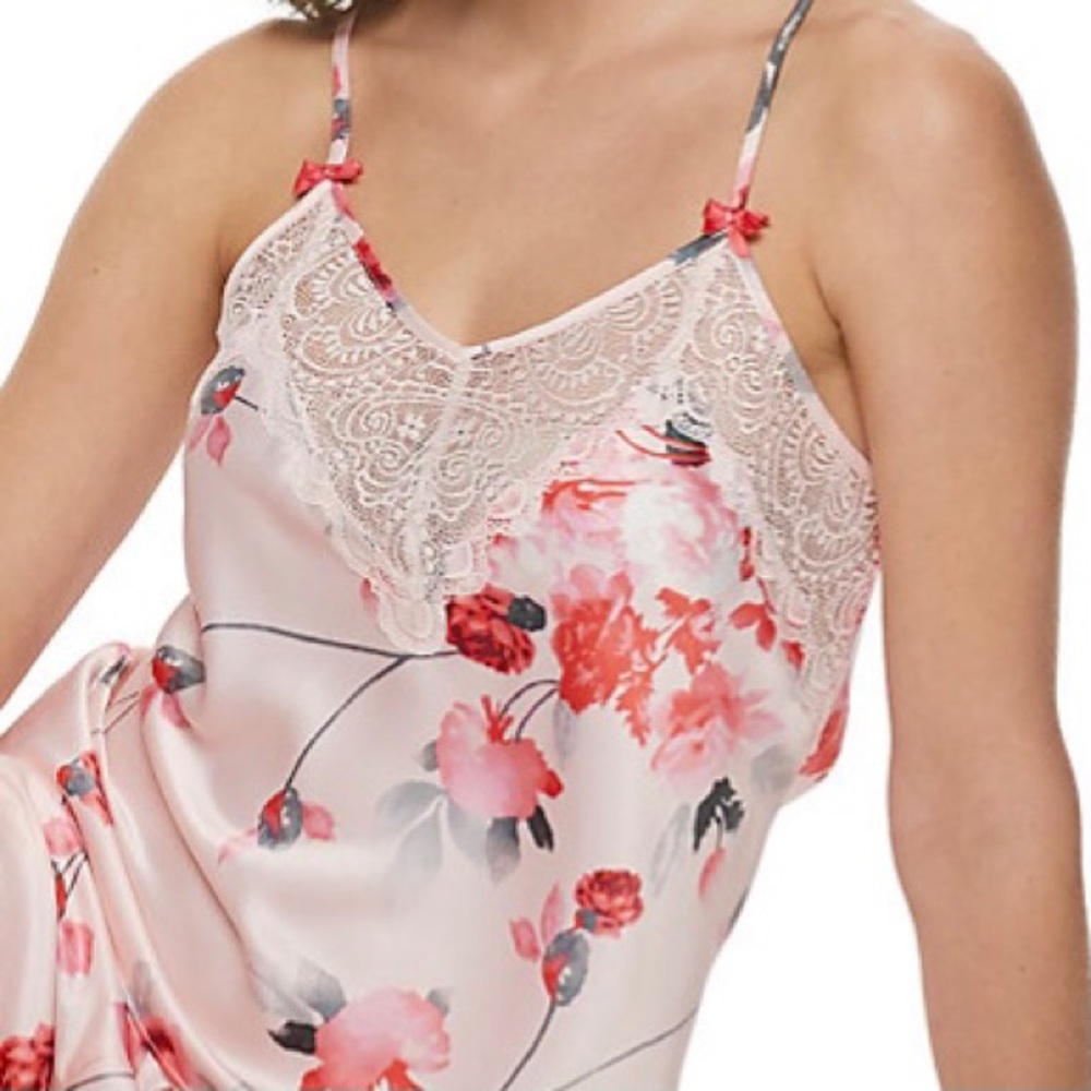 💕2-pc Set - Cami and Capri Sleepwear - Apt. 9